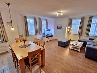 Wohn- und Essbereich