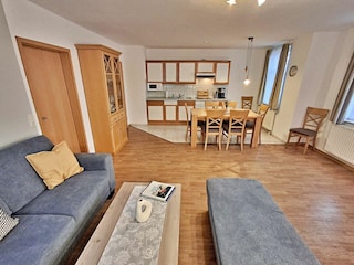 Wohn- und Essbereich