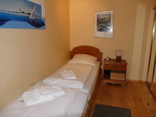 2. Schlafzimmer