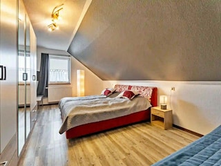 2. Schlafzimmer im ersten OG