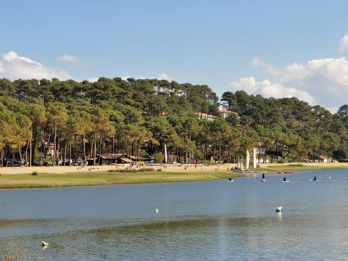 Ca. 1 km entfernt befindet sich der See von Hossegor