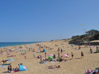 Der Strand von Labenne ist vom 15.6. bis 15.9. bewacht