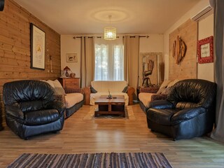 Gemütliches Wohnzimmer mit Klimaanlage, Sat-TV, W-LAN