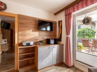 Küch mit viel Stauraum + 3 xTV