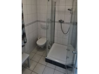 2. Duschbad im 1. OG