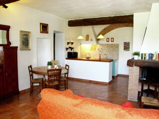 Farmhouse Collesalvetti Features 25