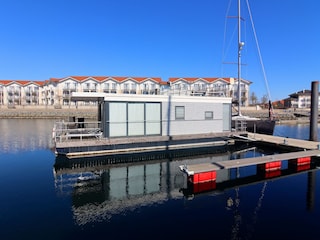 Hausboot Lübow Außenaufnahme 10