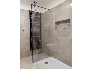 Barrierefreie Dusche 1. OG