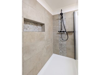 Barrierefreie Dusche 1. OG