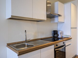 Gut ausgestattete Küchenzeile