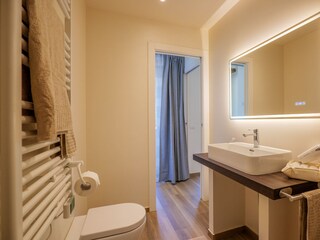 Badezimmer (en suite zum 2. Schlafzimmer)