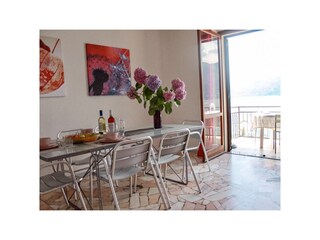 Wohnzimmer mit Traumseesicht