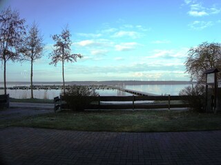 Steg im Morgenlicht