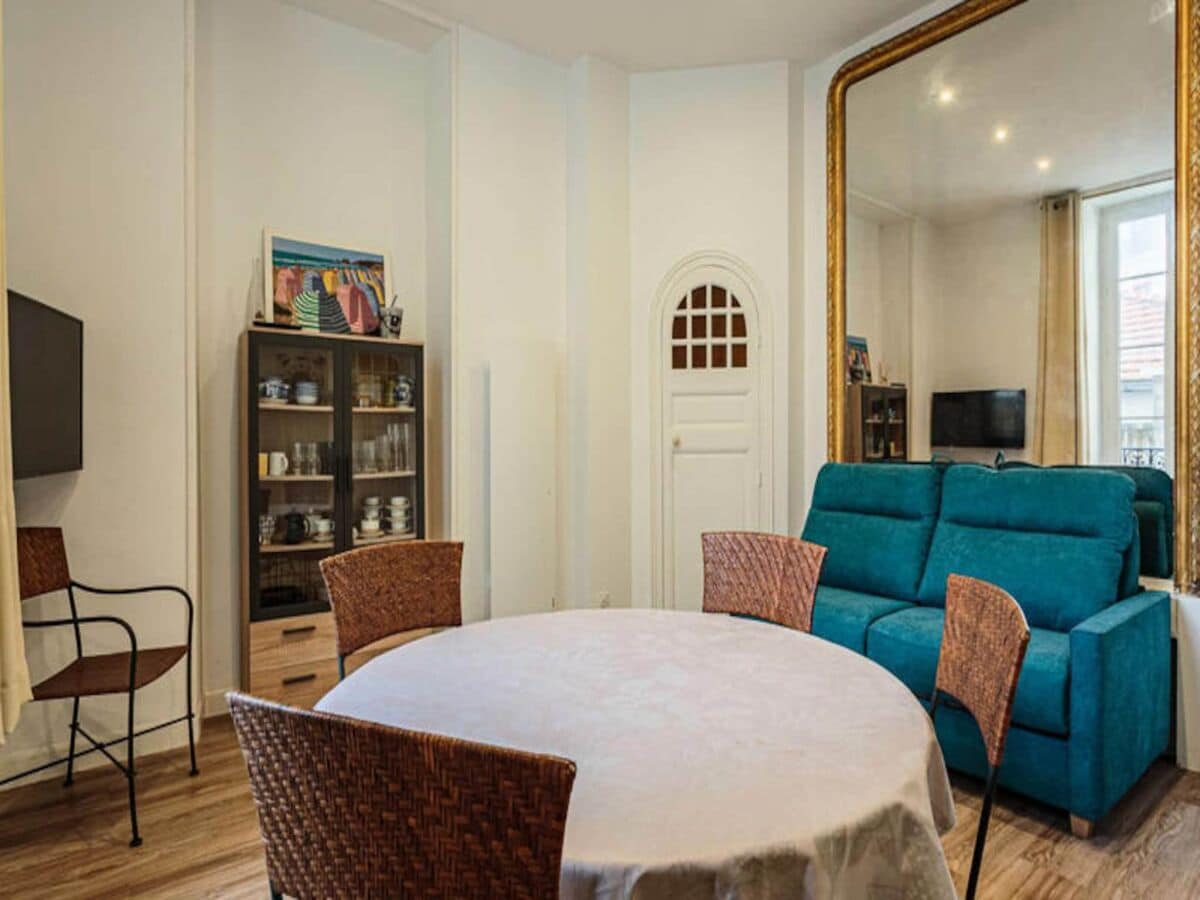 Apartment Biarritz  1