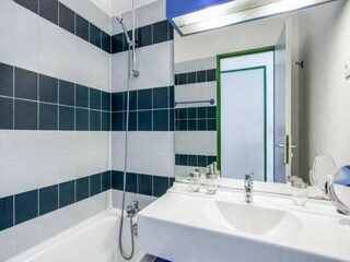 Apartment Saint-Raphael  9
