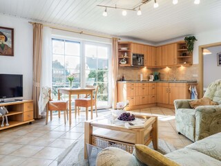 Wohnzimmer mit Küche