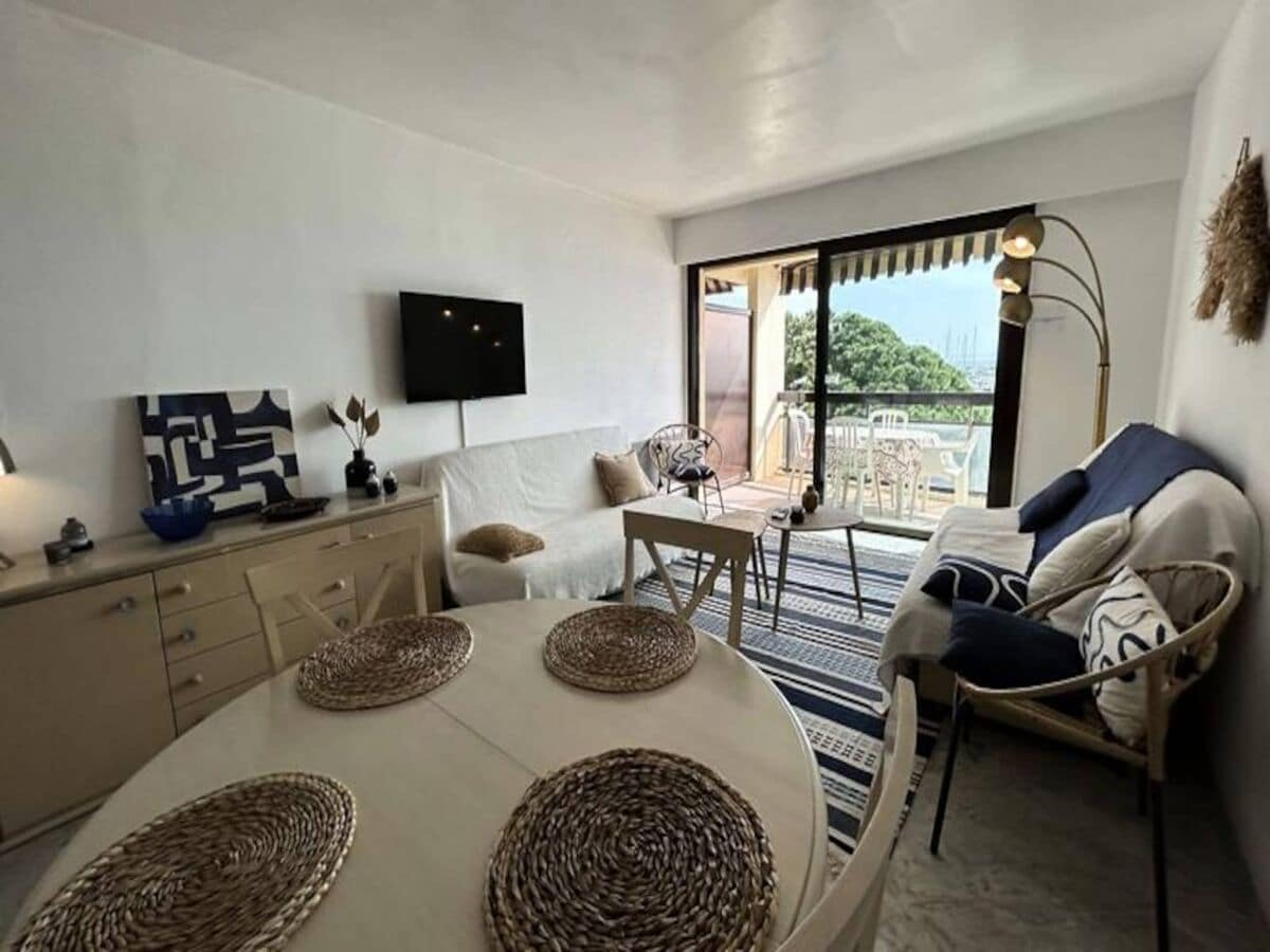 Apartment Sainte-Maxime  1