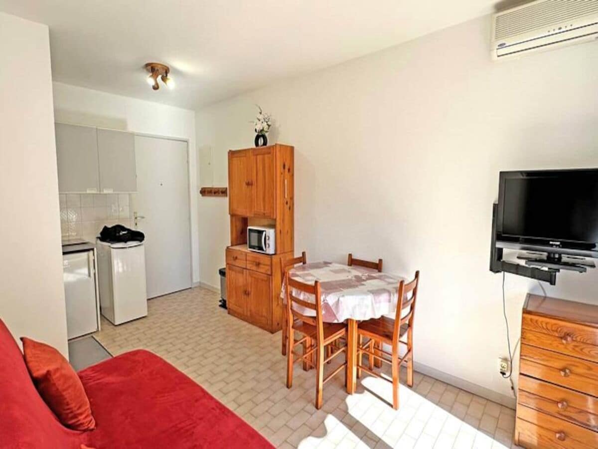 Apartment Sainte-Maxime  1