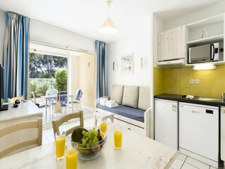 Apartment Six-Fours-les-Plages  11