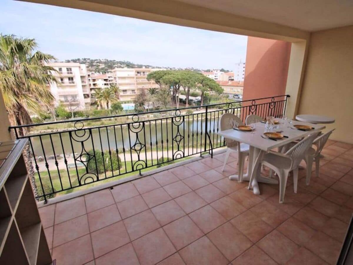 Apartment Sainte-Maxime  1