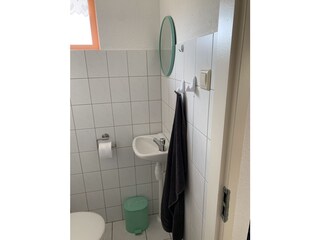 Bungalow Julianadorp Badkamer 16