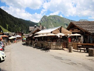 Apartamento Montriond Entorno 18