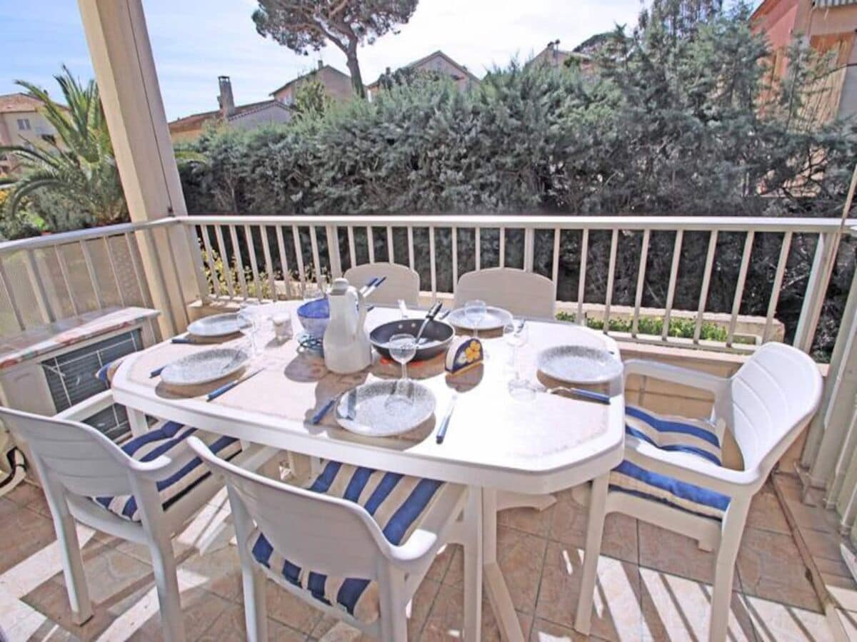 Apartment Sainte-Maxime  1