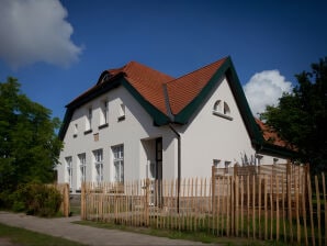 Ferienhaus Ehemaliges Pfarrhaus Alt-Teterin Wohnung Buchfink - Butzow in Vorpommern - image1