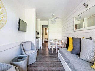 Apartment Le Dramont  9
