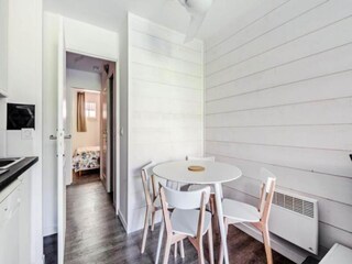 Apartment Le Dramont  11