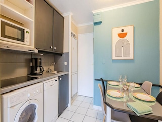 Apartment Le Dramont  8