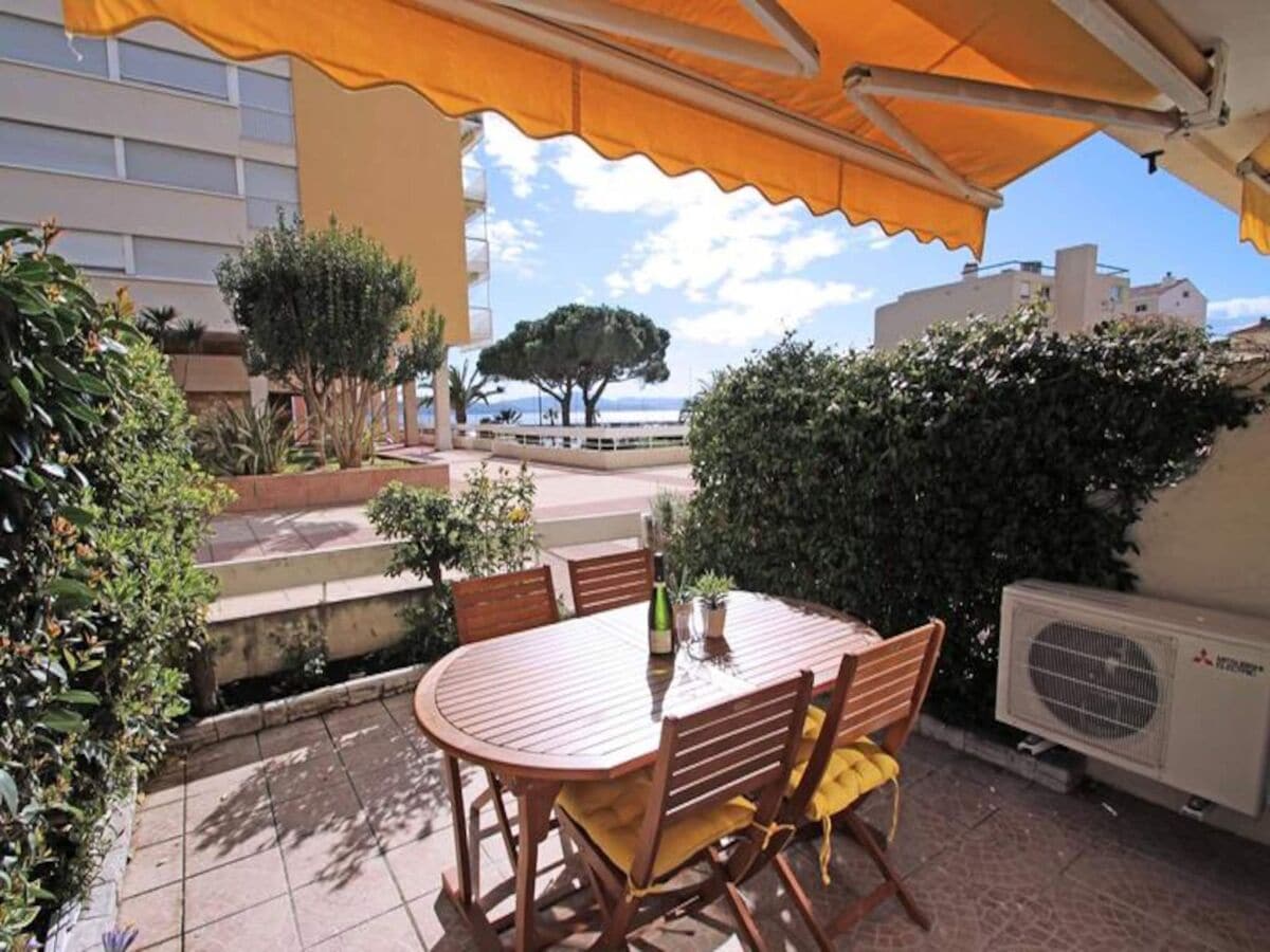 Apartment Sainte-Maxime  1