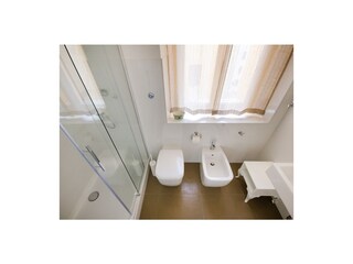balcony 2 (ensuite)
