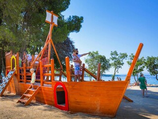 Vakantiepark Njivice Omgeving 24