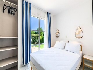 Apartment Le Dramont  8