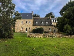 Holiday house BOILLOT Â· Trebeurden in a quiet area with sea view - Trébeurden - image1