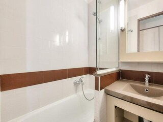Apartment Le Dramont  11