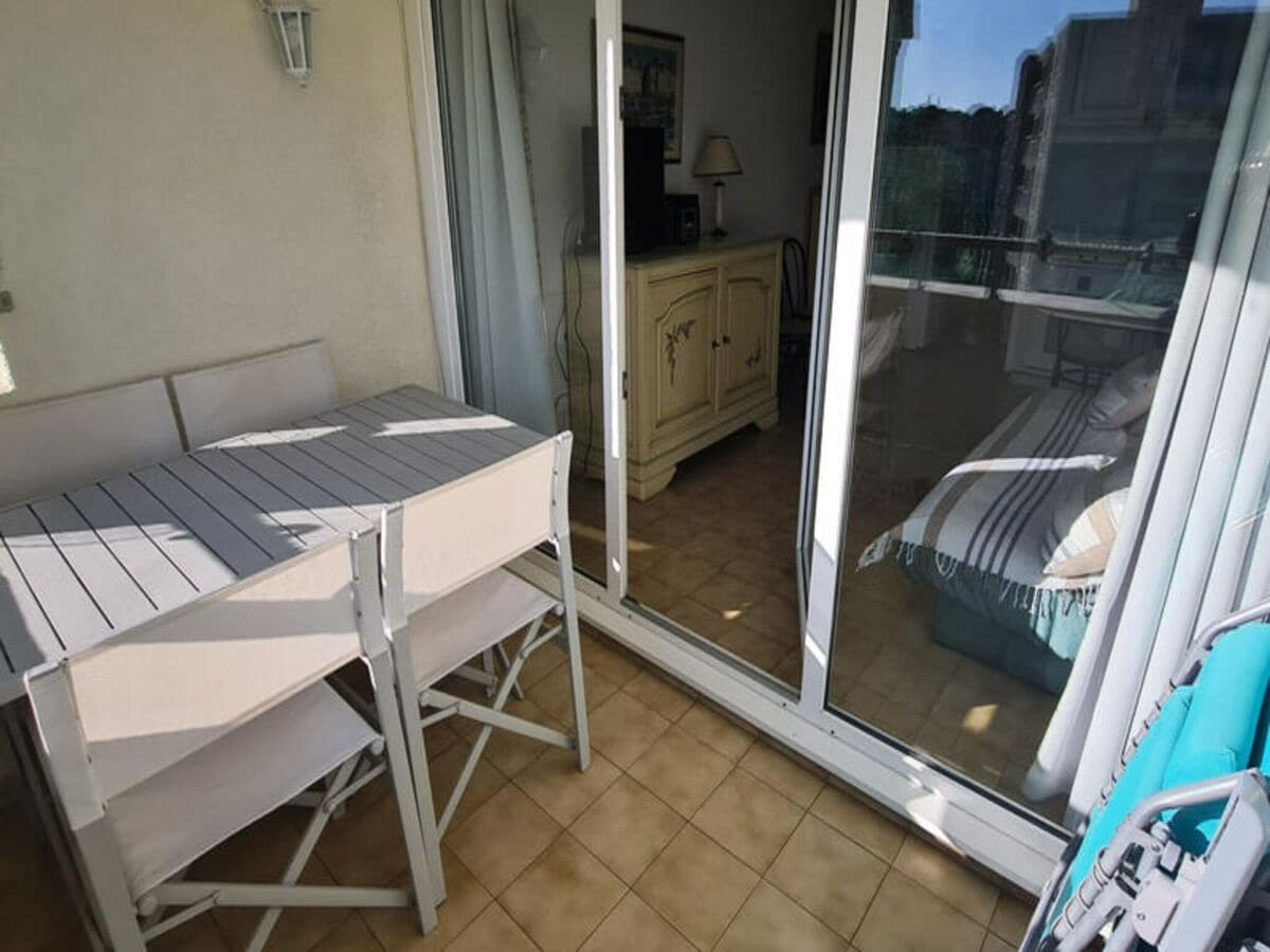 Apartment Sainte-Maxime  1