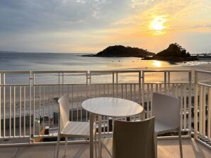 Holiday house Toenno T3 Â· T3 Luxury Apartment with Sea View - Trébeurden - image1