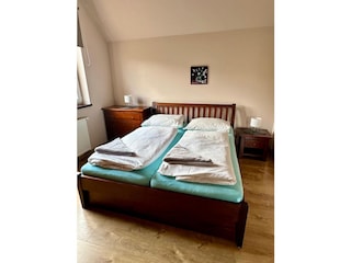Schlafzimmer ( 3 Schlafzimmer vorhanden )