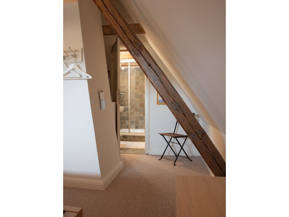 Schlafzimmer unterm dach gestalten ~ dayoop.com Schlafzimmer unterm dach