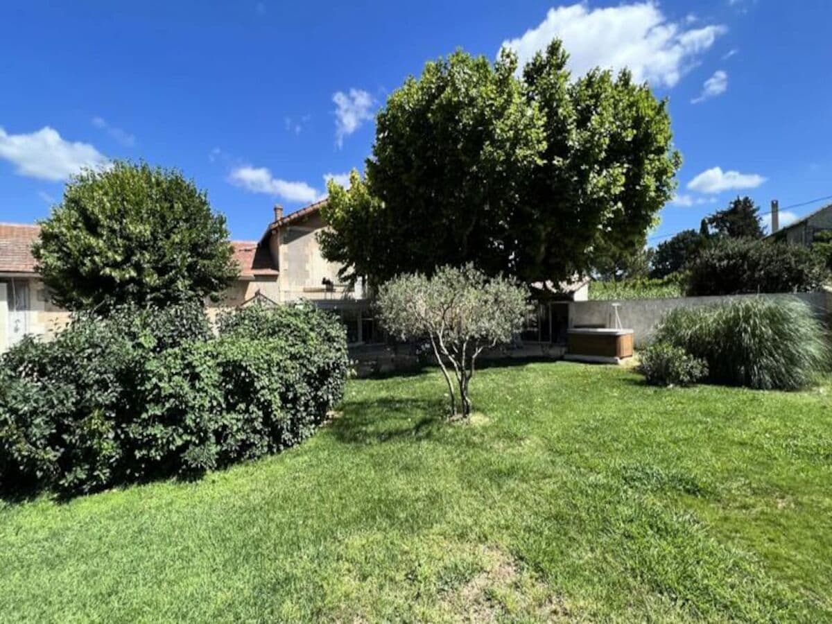 Apartment L'Isle-sur-la-Sorgue  12