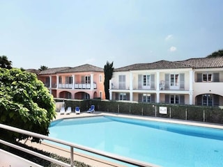 Apartment Cogolin  14