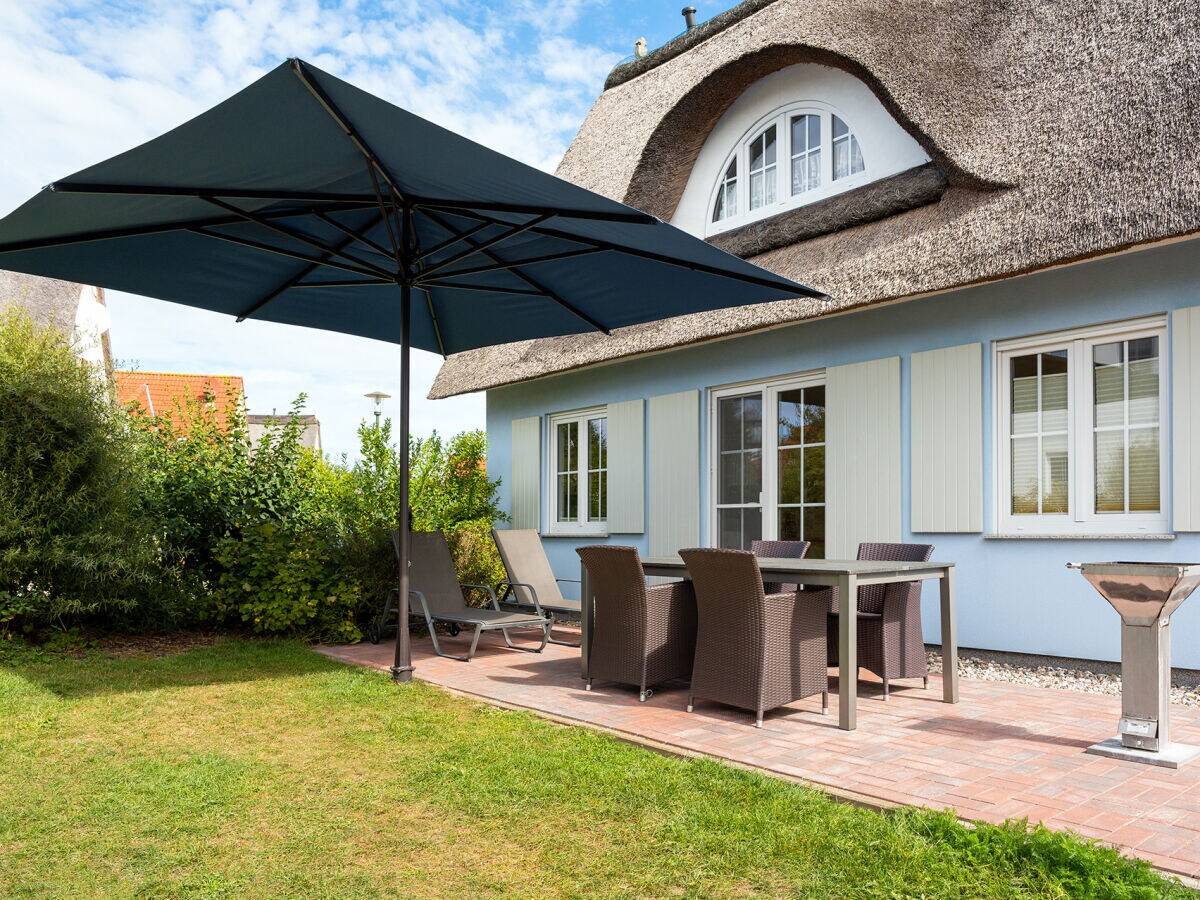 Ferienhaus Reetdachferienhaus Robby A11