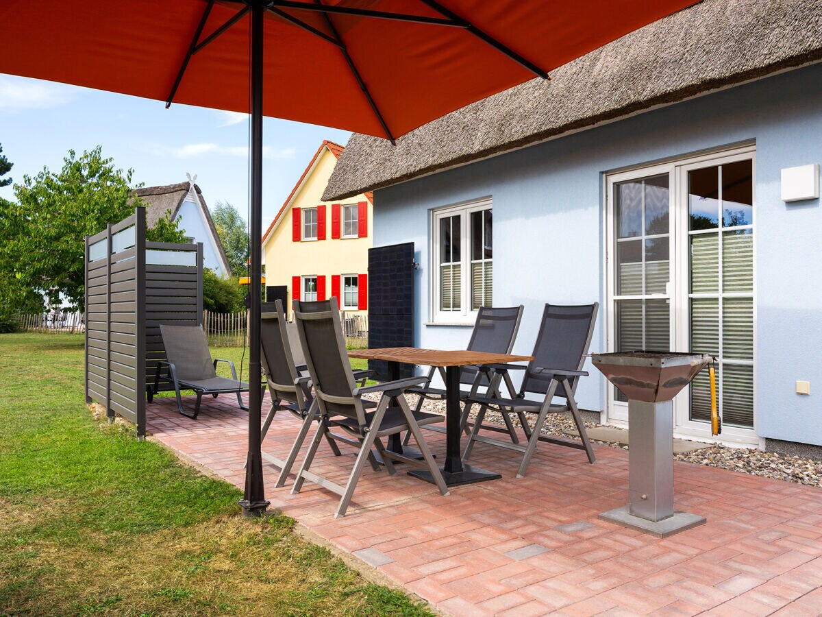 Ferienhaus Reetdachferienhaus Storch B5