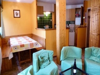 Apartment Vallée de Lesponne Ausstattung 9
