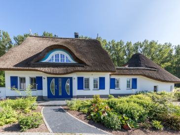 "Villa Merle" - Reethaus mit Schwimmbad