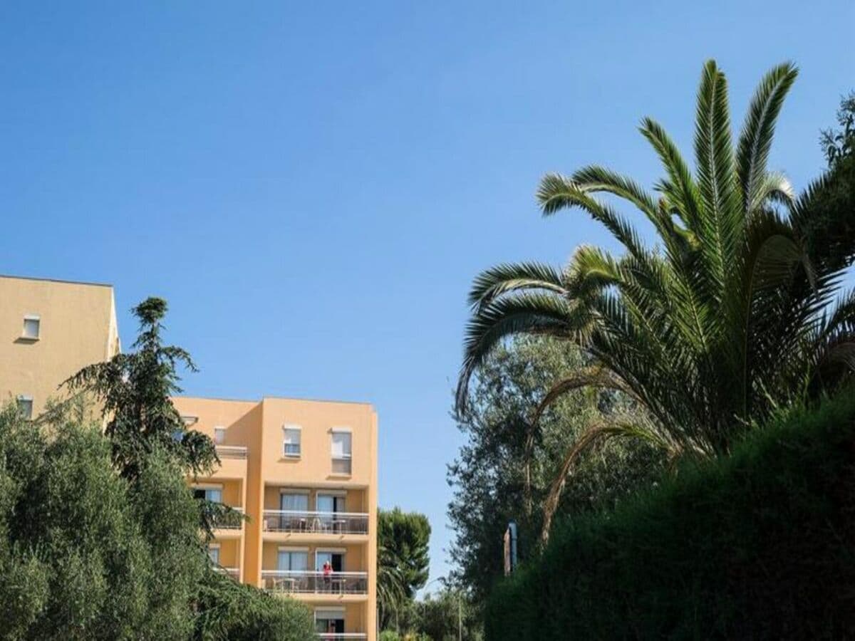 Apartment Antibes  11