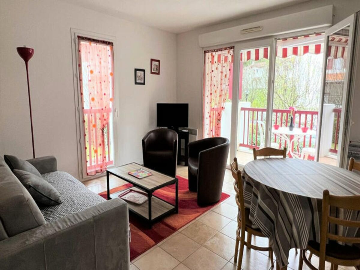 Appartement Cambo-les-Bains  1