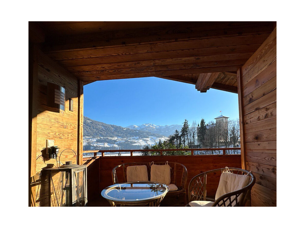 Ferienwohnung Chalet Schlossblick Aussicht Loggia